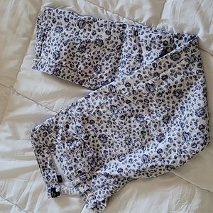 💚5/$20💚 J Crew Blue and White Flowered Jeans